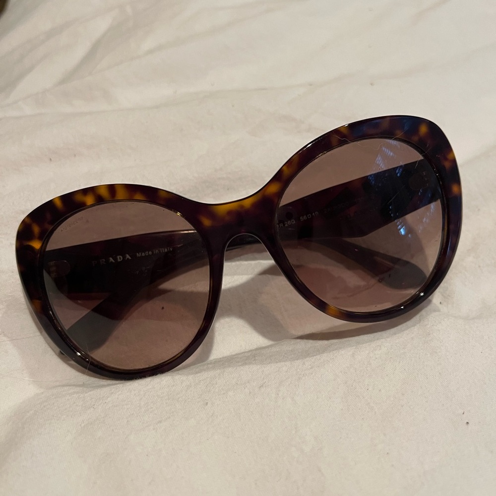 Prada Tortoise Shell Round Sunglasses Women’s Bej… - image 3